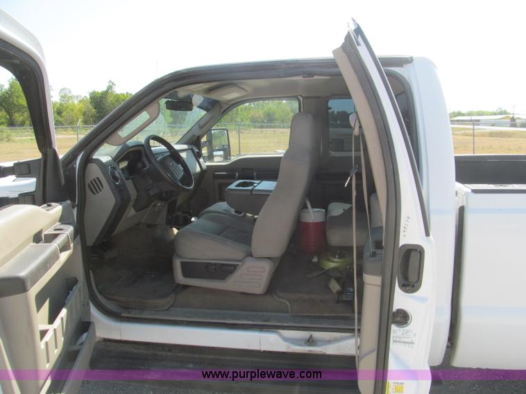 image for item F4544 2008 Ford F250 XLT Super Duty SuperCab pickup truck