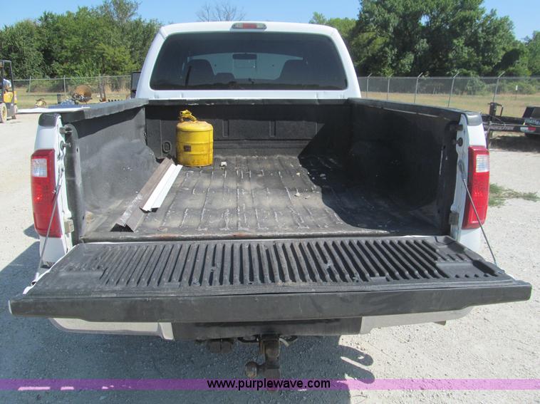 image for item F4544 2008 Ford F250 XLT Super Duty SuperCab pickup truck