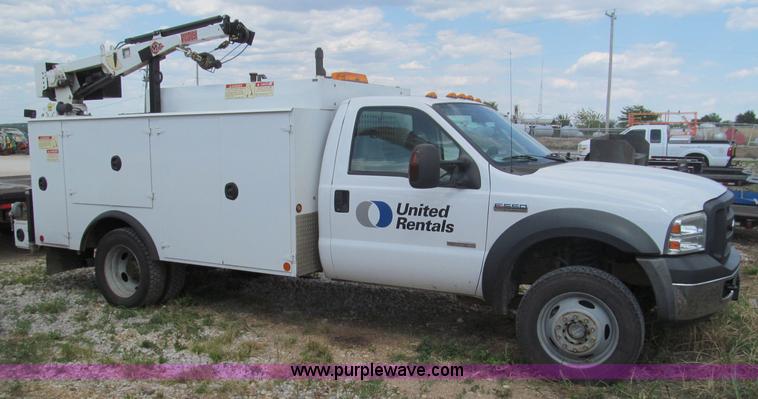 image for item F4545 2007 Ford F550 XL Super Duty service truck