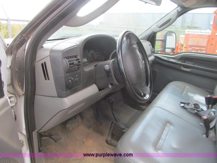 image for item F4545 2007 Ford F550 XL Super Duty service truck