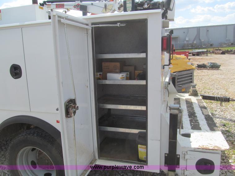 image for item F4545 2007 Ford F550 XL Super Duty service truck