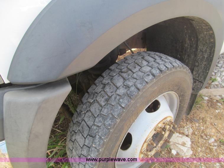 image for item F4545 2007 Ford F550 XL Super Duty service truck