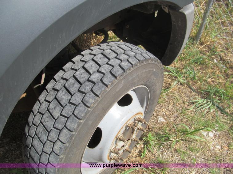 image for item F4545 2007 Ford F550 XL Super Duty service truck
