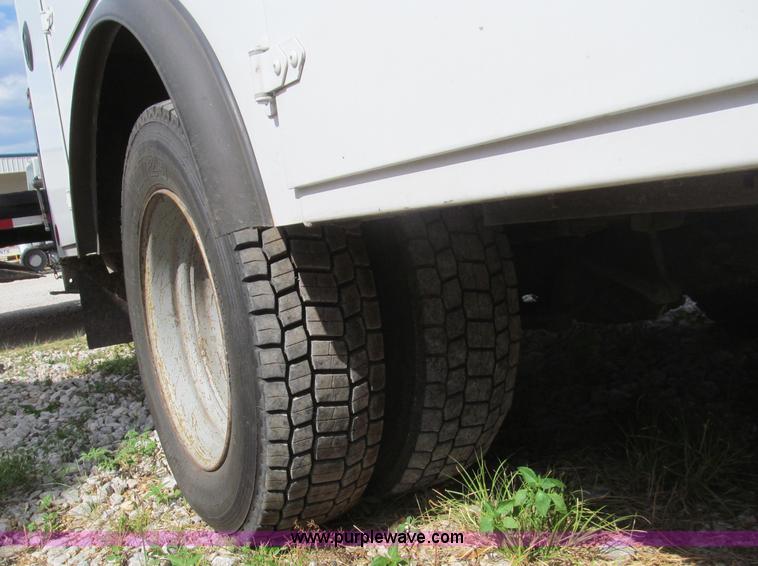 image for item F4545 2007 Ford F550 XL Super Duty service truck
