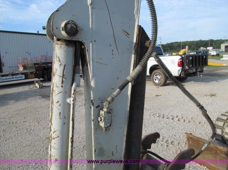 image for item F4571 2006 Takeuchi TB135 compact excavator