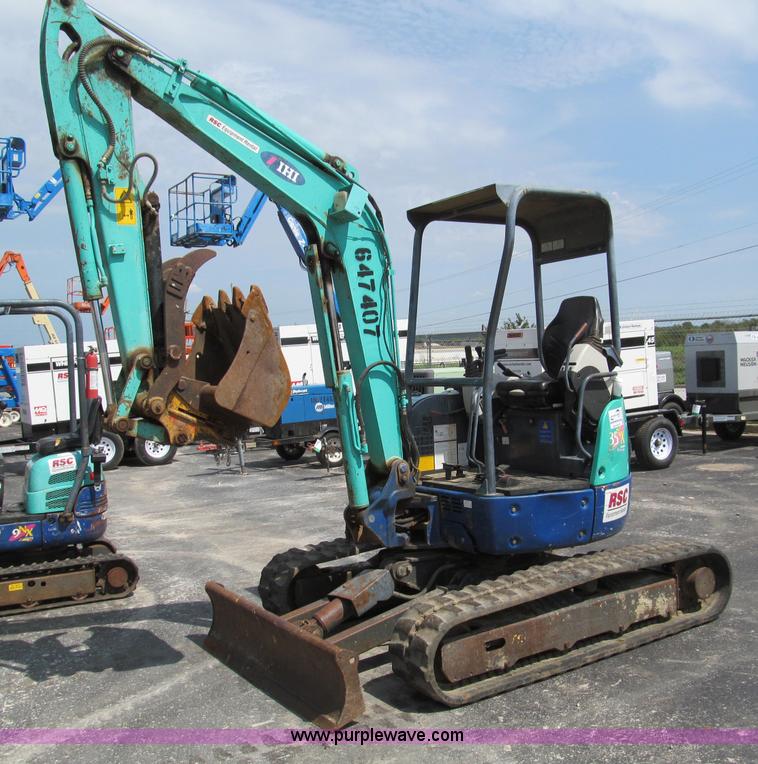 image for item F4572 2006 IHI 35NX2 mini excavator