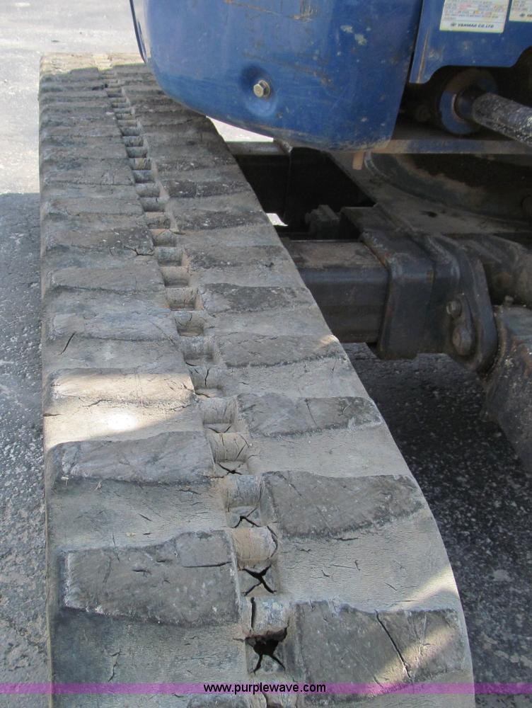 image for item F4572 2006 IHI 35NX2 mini excavator