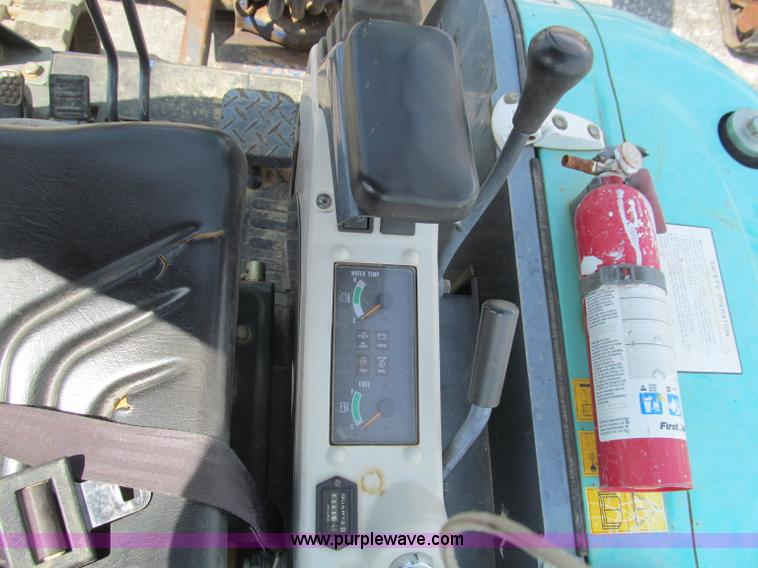 image for item F4572 2006 IHI 35NX2 mini excavator