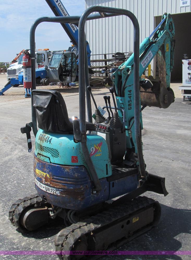 image for item F4574 2007 IHI 9NX2 mini excavator
