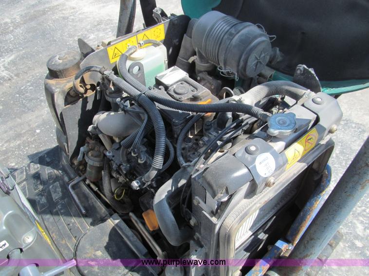 image for item F4574 2007 IHI 9NX2 mini excavator