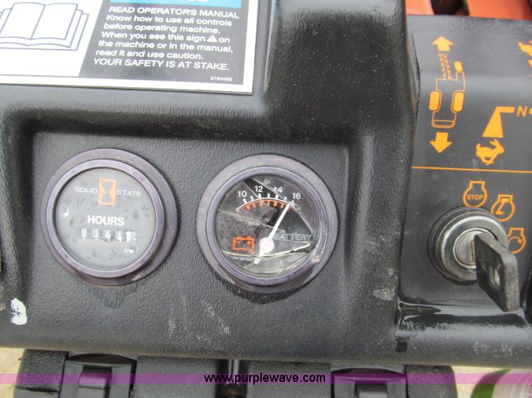 image for item F4575 2007 Ditch Witch 1820H walk behind trencher