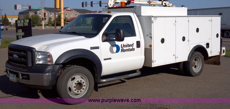image for item I9781 2006 Ford F550 XL Super Duty service truck