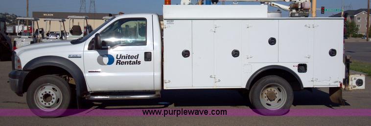 image for item I9781 2006 Ford F550 XL Super Duty service truck