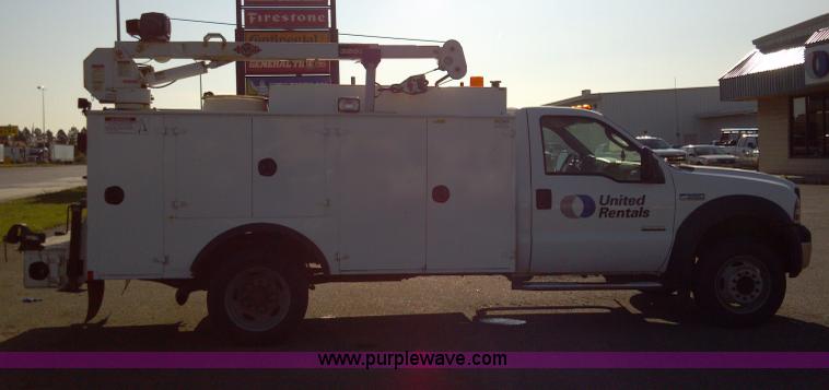 image for item I9781 2006 Ford F550 XL Super Duty service truck