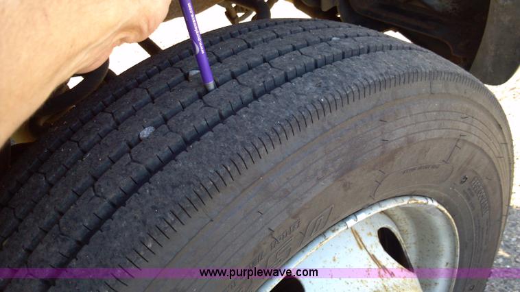 image for item I9781 2006 Ford F550 XL Super Duty service truck