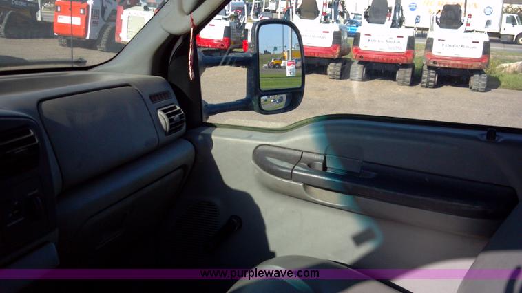 image for item I9781 2006 Ford F550 XL Super Duty service truck