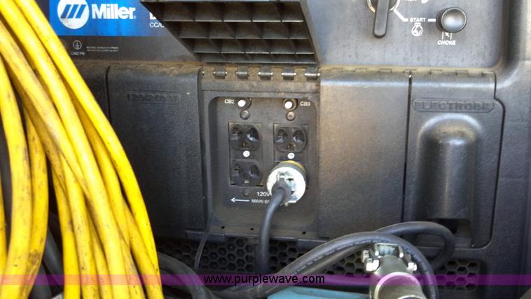 image for item I9781 2006 Ford F550 XL Super Duty service truck