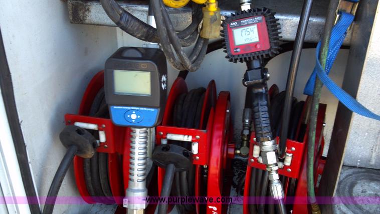 image for item I9781 2006 Ford F550 XL Super Duty service truck