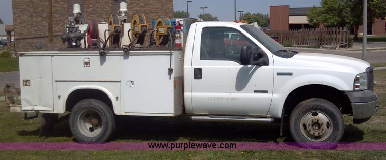 image for item I9782 2005 Ford F350 XL Super Duty service truck