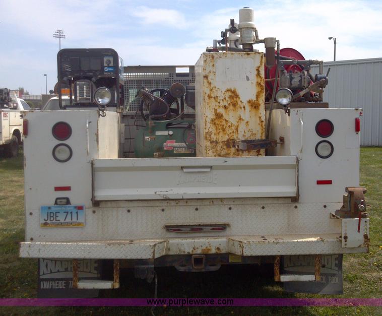 image for item I9782 2005 Ford F350 XL Super Duty service truck