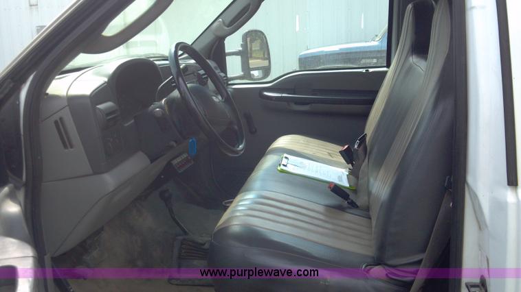 image for item I9782 2005 Ford F350 XL Super Duty service truck