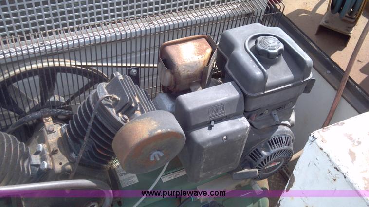 image for item I9782 2005 Ford F350 XL Super Duty service truck