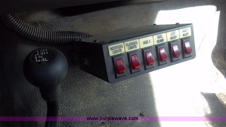 image for item I9783 2005 Ford F350 XL Super Duty service truck