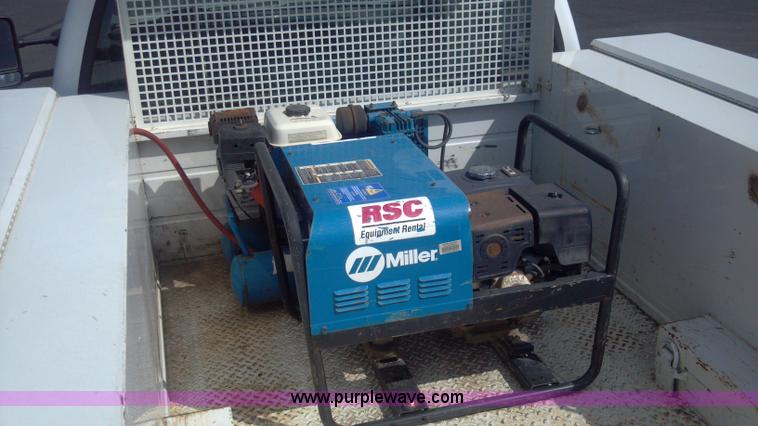 image for item I9783 2005 Ford F350 XL Super Duty service truck