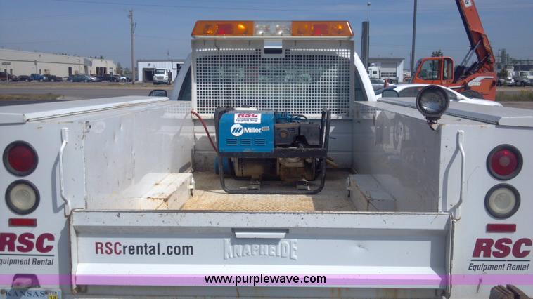 image for item I9783 2005 Ford F350 XL Super Duty service truck