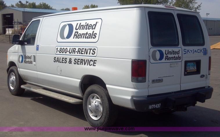 image for item I9784 2007 Ford E250 Econoline cargo van