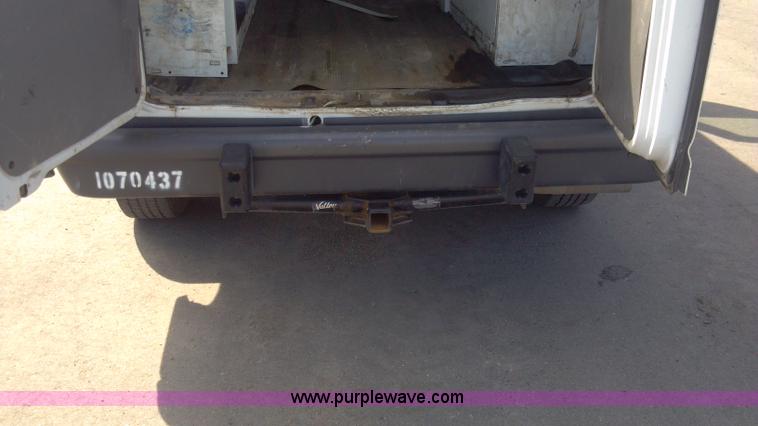 image for item I9784 2007 Ford E250 Econoline cargo van
