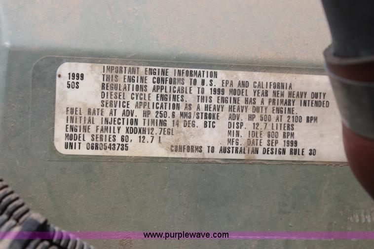 image for item C2763 2000 Kenworth T2000 semi truck