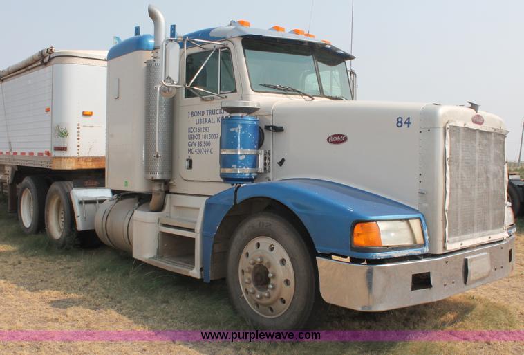 image for item C2764 1988 Peterbilt 377 semi truck