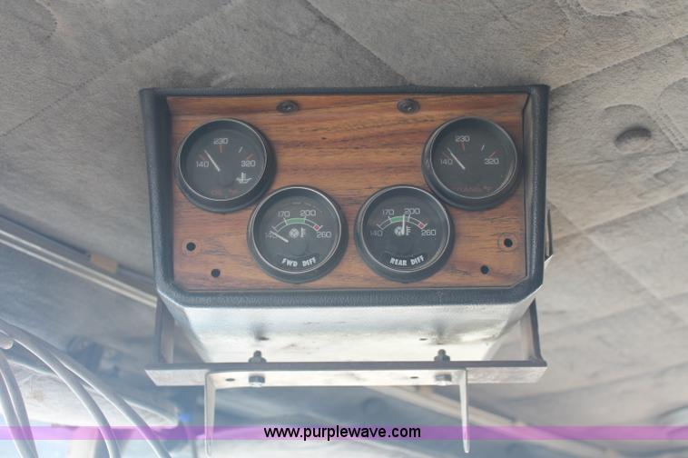 image for item C2765 1988 Volvo White GMC WIL semi truck