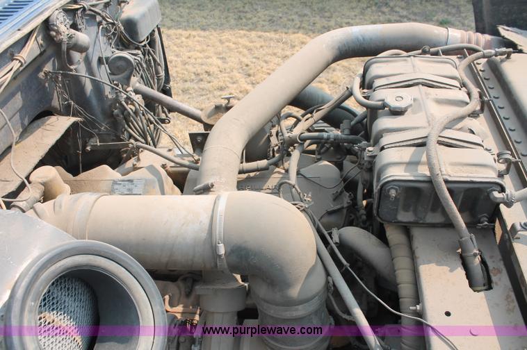 image for item C2765 1988 Volvo White GMC WIL semi truck