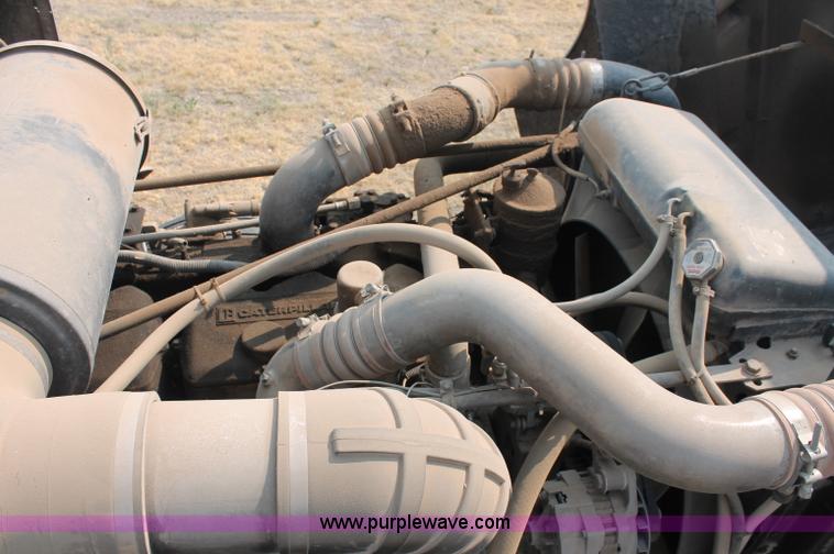 image for item C2766 1989 Freightliner FLD120 semi truck