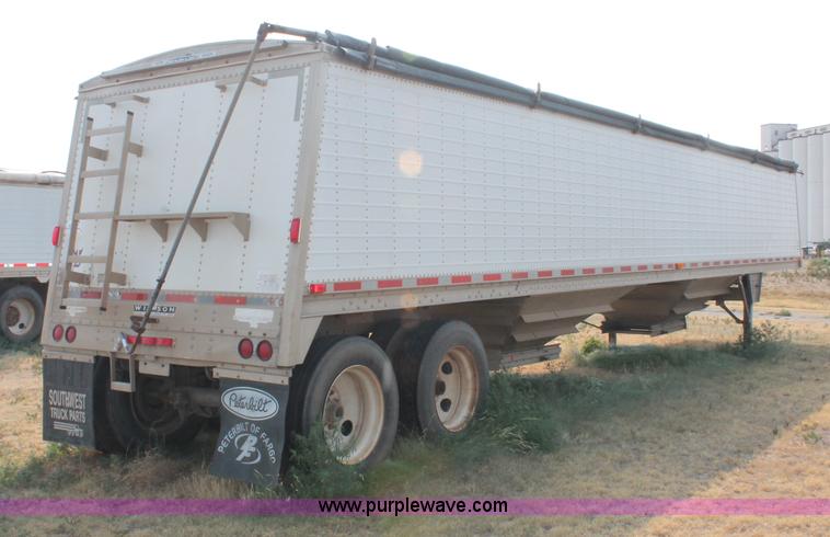image for item C2769 1995 Wilson DWH400 43' grain trailer