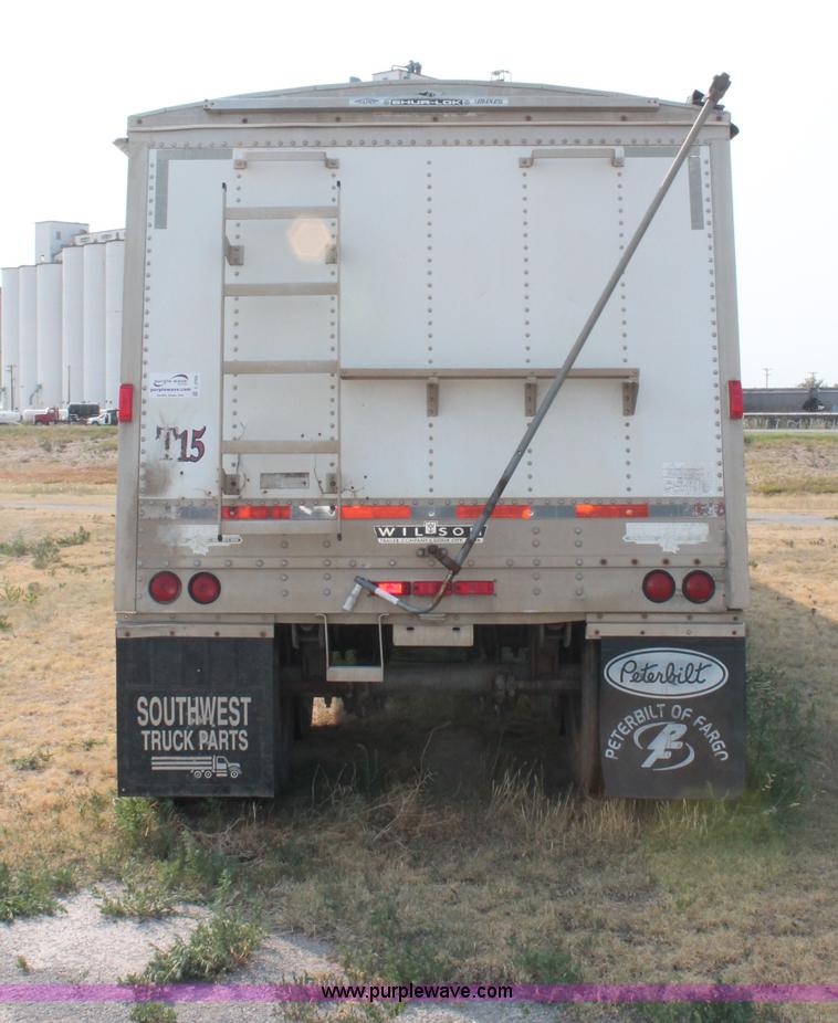image for item C2769 1995 Wilson DWH400 43' grain trailer