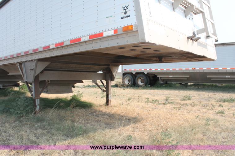 image for item C2769 1995 Wilson DWH400 43' grain trailer