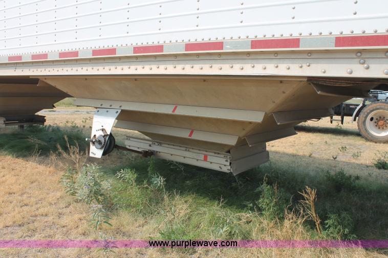 image for item C2769 1995 Wilson DWH400 43' grain trailer