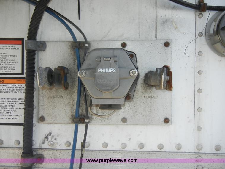 image for item D4147 2005 Great Dane 53' reefer trailer