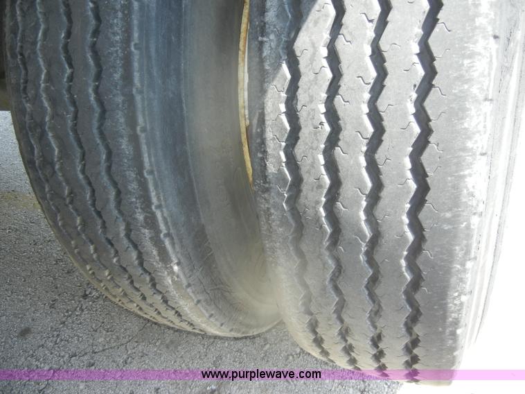 image for item D4147 2005 Great Dane 53' reefer trailer