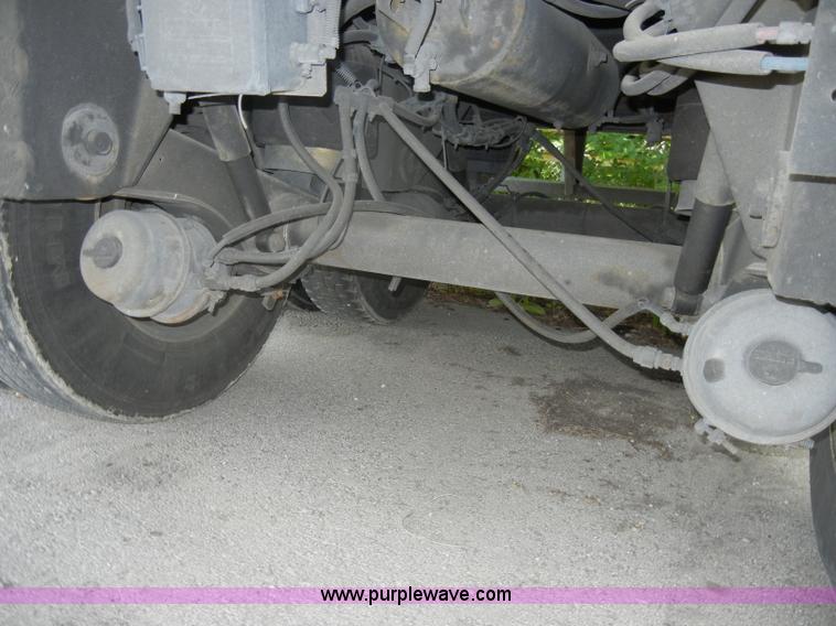 image for item D4150 2004 Utility 53' reefer trailer