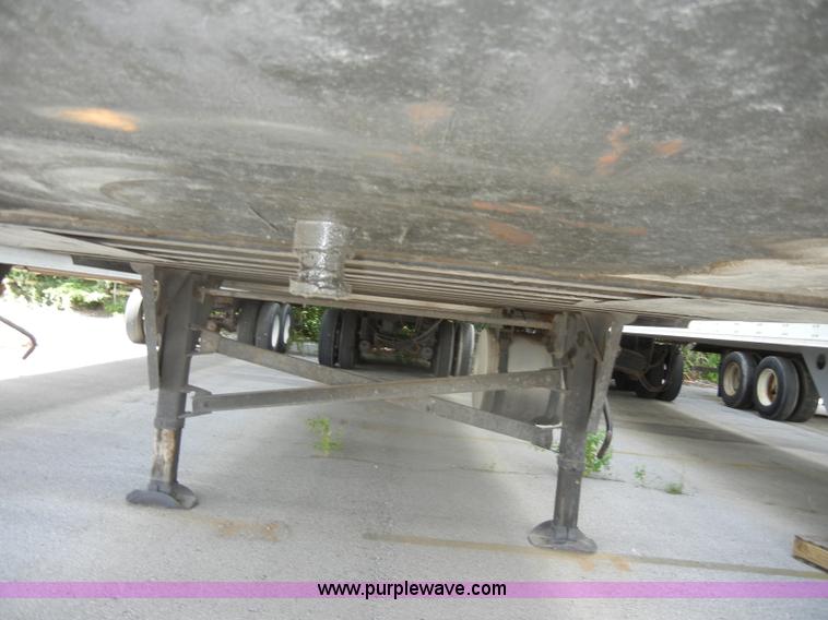 image for item D4150 2004 Utility 53' reefer trailer