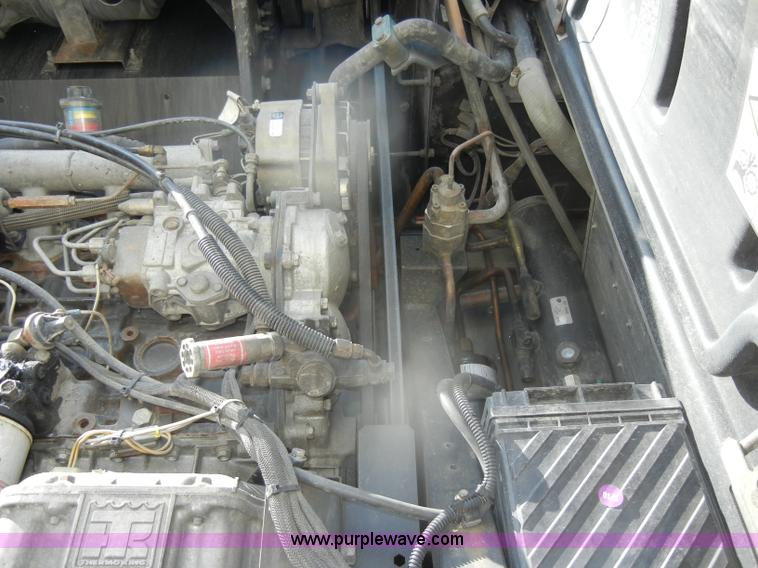 image for item D4150 2004 Utility 53' reefer trailer