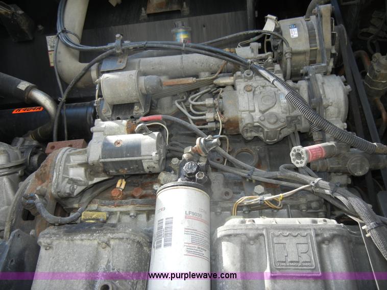 image for item D4150 2004 Utility 53' reefer trailer