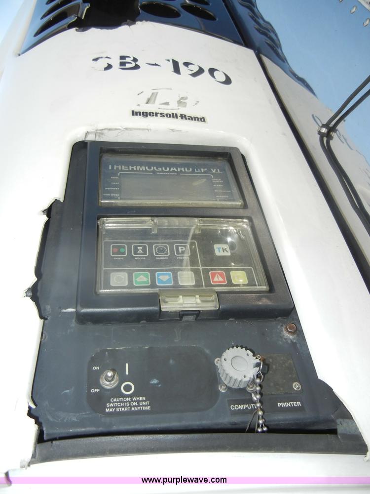 image for item D4150 2004 Utility 53' reefer trailer