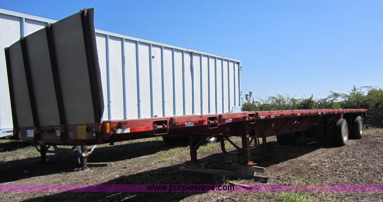 image for item D5609 1991 Fruehauf 48' flatbed trailer