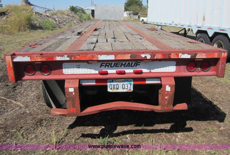 image for item D5609 1991 Fruehauf 48' flatbed trailer