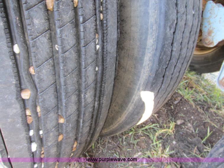 image for item D5610 1980 Bocats 40' chain floor open top trailer